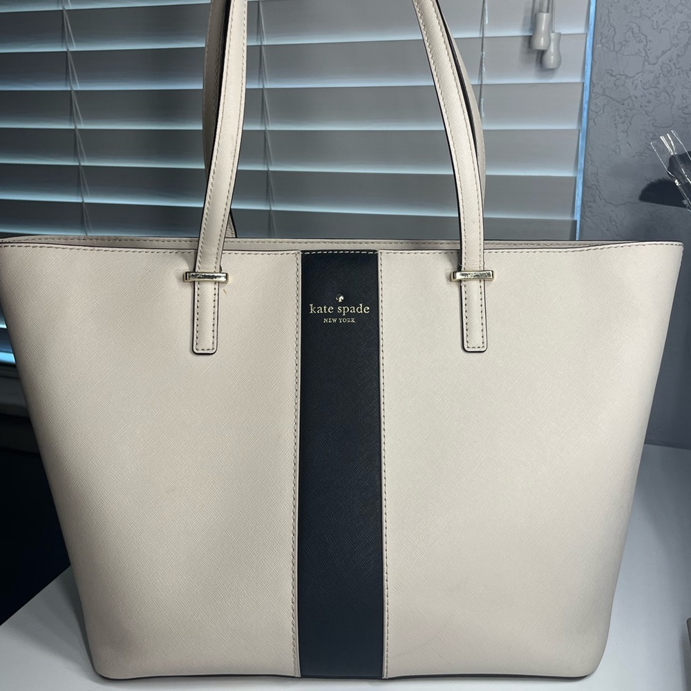 Perfect Condition Kate Spade New York Tote Bag